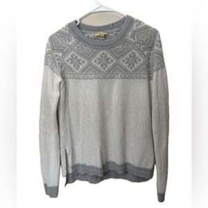 Princess Vera Wang Sweater M Gray Fair Isle Flattering Soft Knit pullover